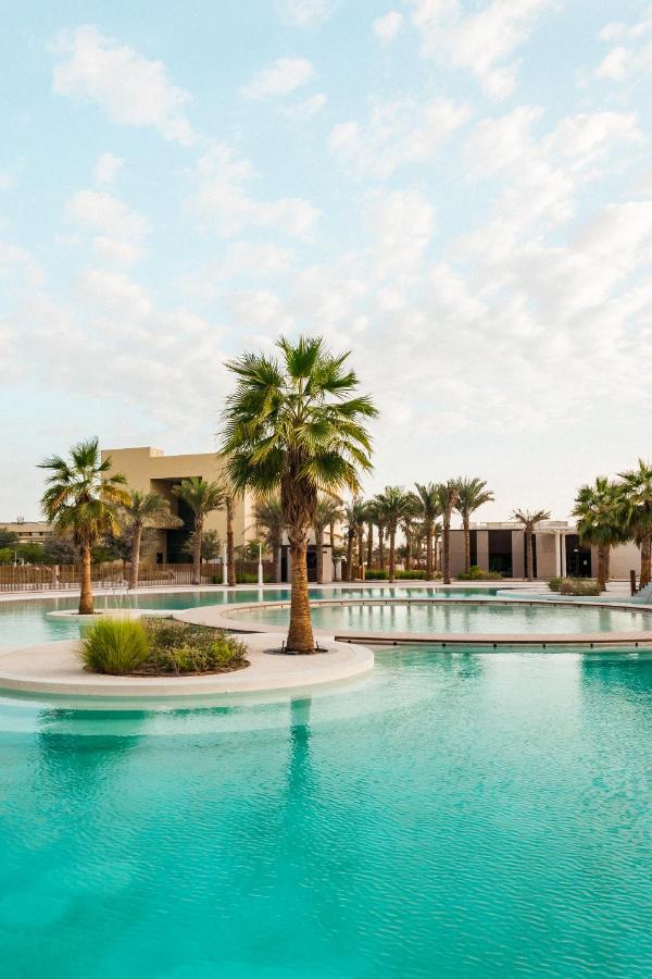 Erth Abu Dhabi Hotel Dış mekan fotoğraf