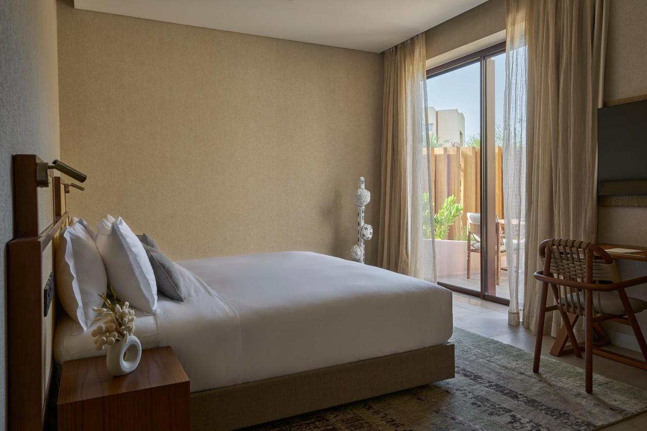 Erth Abu Dhabi Hotel Dış mekan fotoğraf