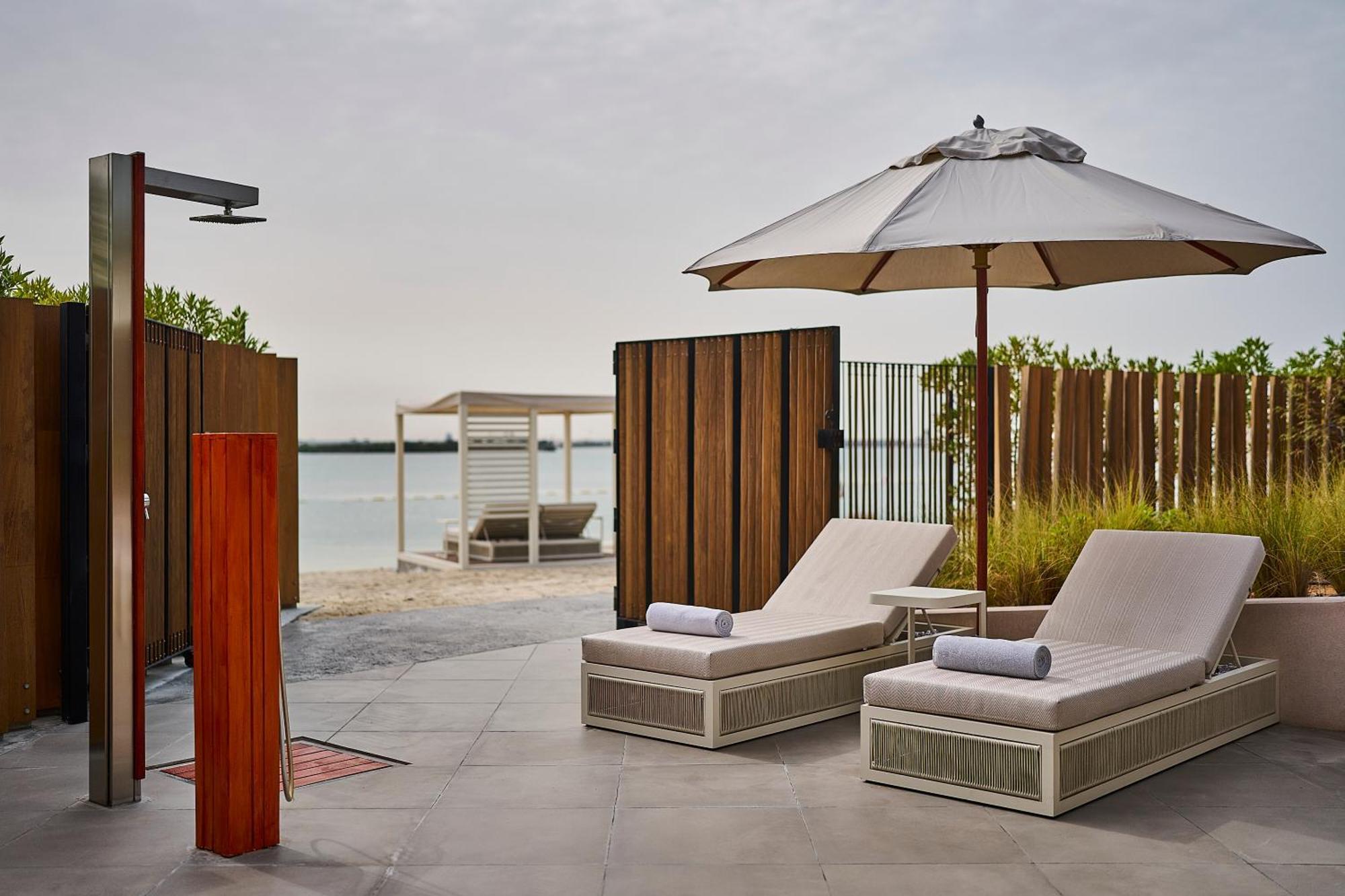 Erth Abu Dhabi Hotel Dış mekan fotoğraf